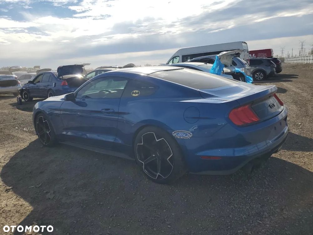 Ford Mustang 5.0 V8 GT - 3