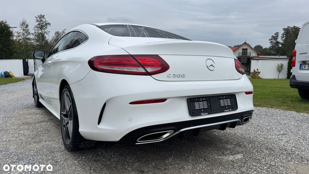 Mercedes-Benz Klasa C 200 Coupe 4Matic 9G-TRONIC AMG Line - 31
