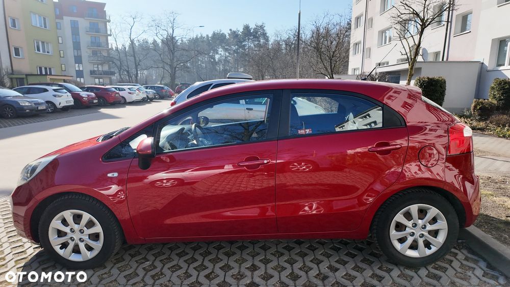 Kia Rio 1.1 crdi M - 8