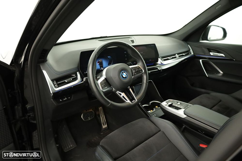 BMW X1 xDrive25e - 8