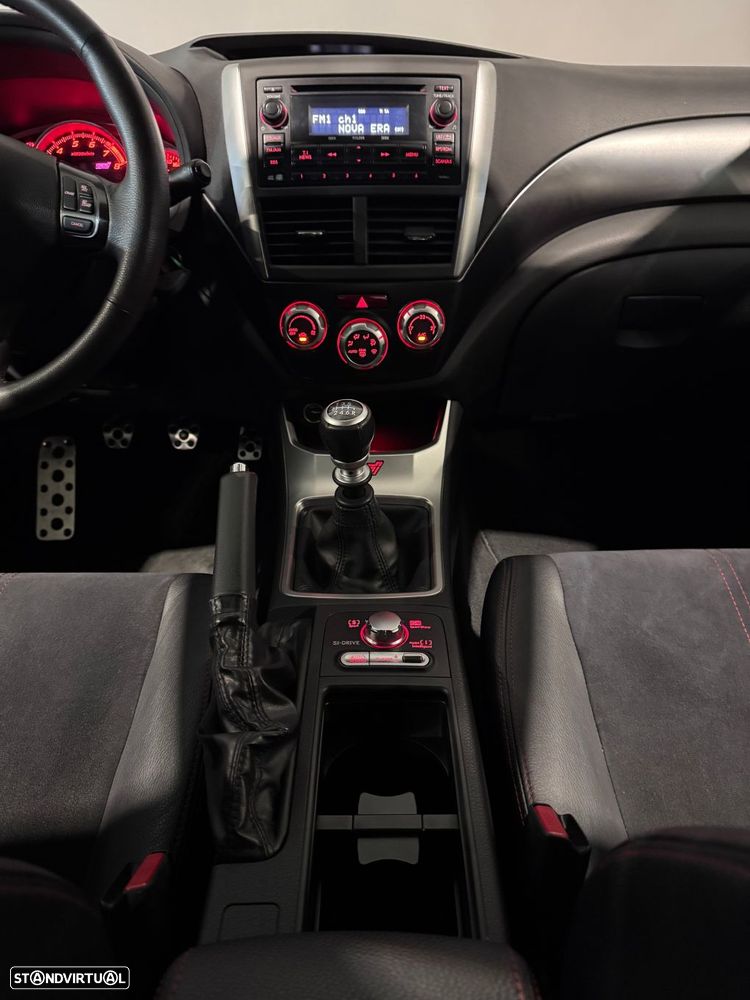 Subaru Impreza 2.5 WRX STi - 21