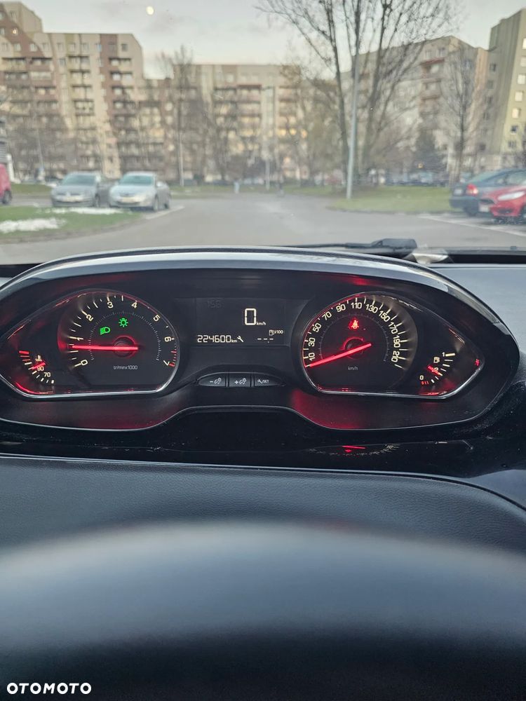 Peugeot 208 1.4 VTi Active - 9