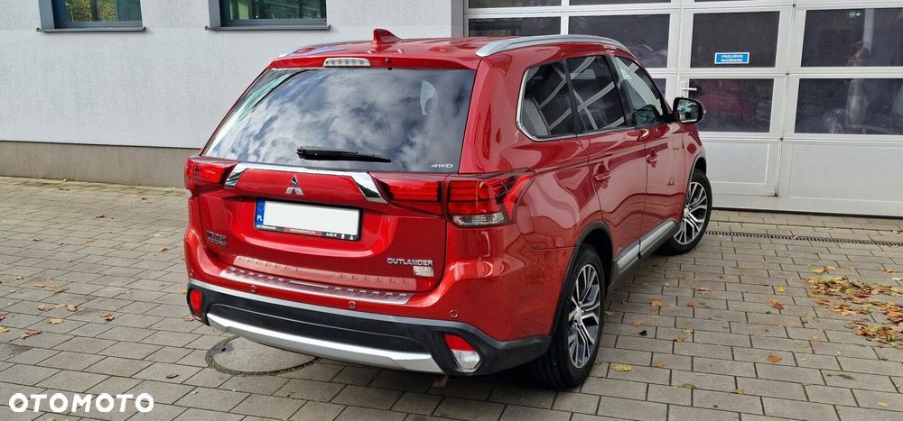 Mitsubishi Outlander 2.0 Instyle Navi 4WD CVT - 8