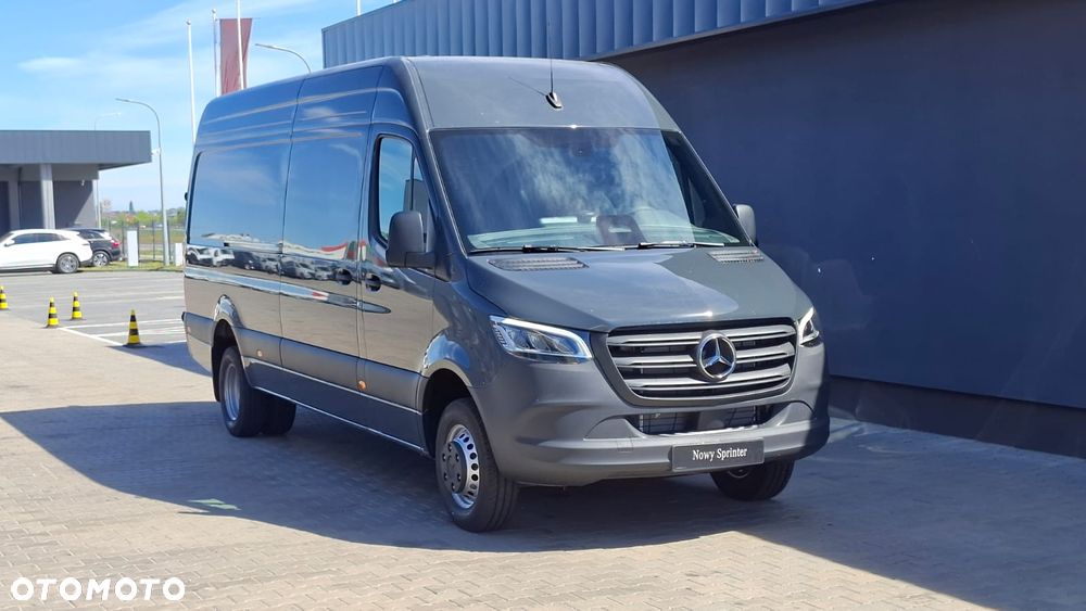 Mercedes-Benz Sprinter - 2