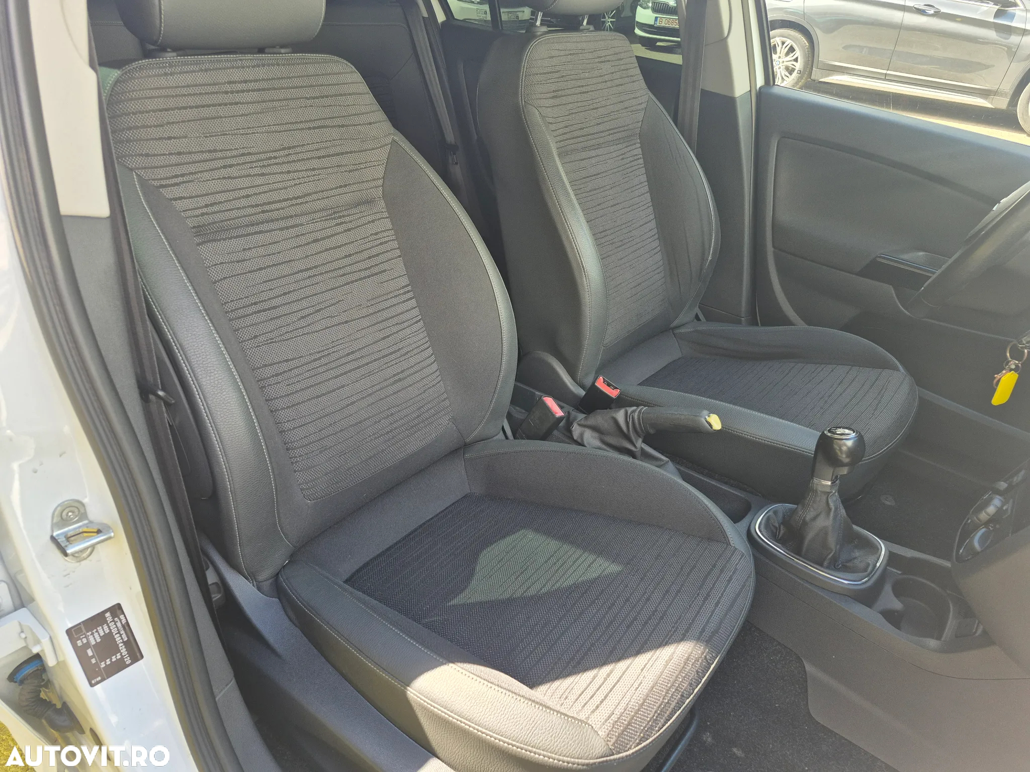 Opel Corsa 1.2 Essentia - 11