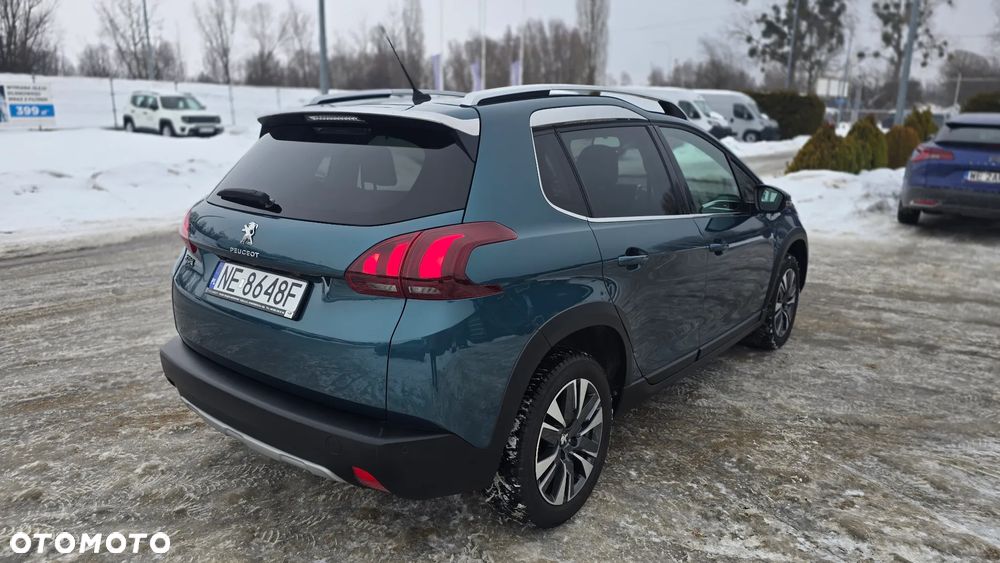 Peugeot 2008 1.2 PureTech Allure S&S - 7