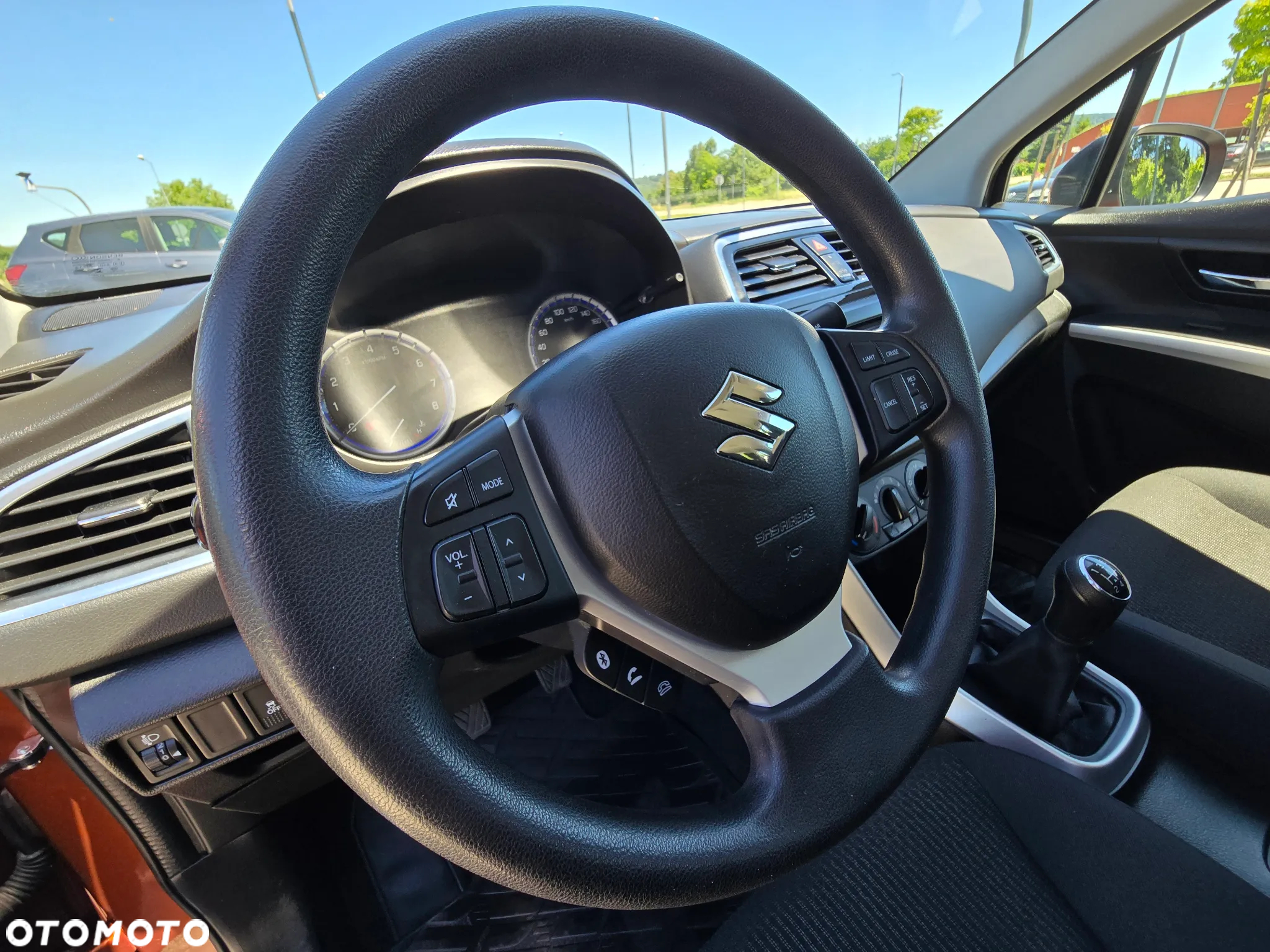 Suzuki SX4 S-Cross - 10
