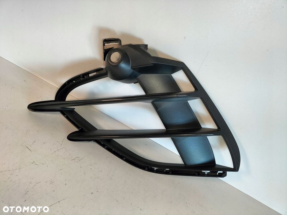 atrapa kratka zderzaka przedniego przód lewa mercedes e klasa w214 amg 22- - 2