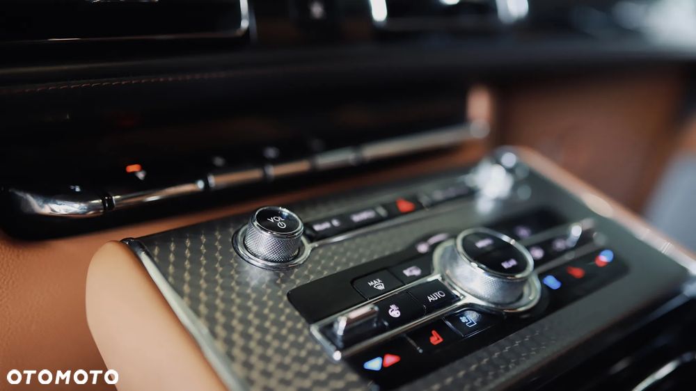 Lincoln Aviator - 26