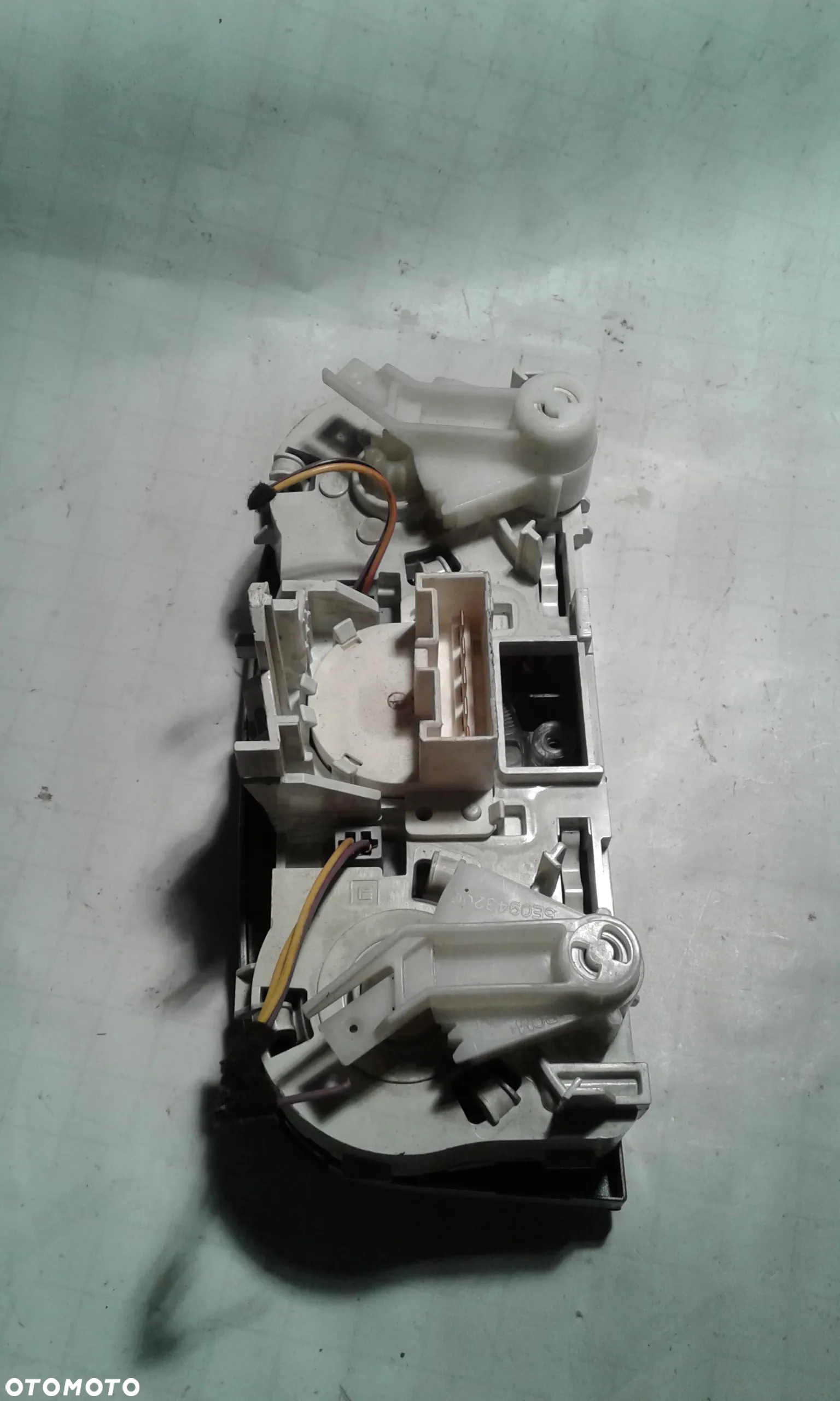PANEL NAWIEWU OPEL CORSA D 06- 5D 16774010 - 2