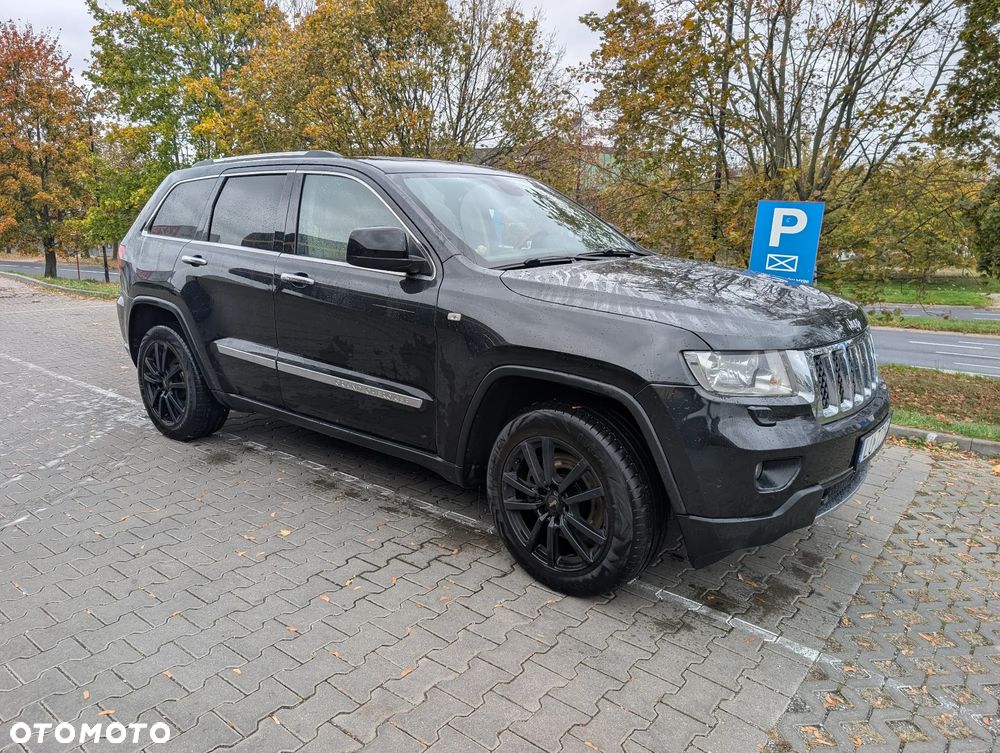 Jeep Grand Cherokee 2011 photo 3