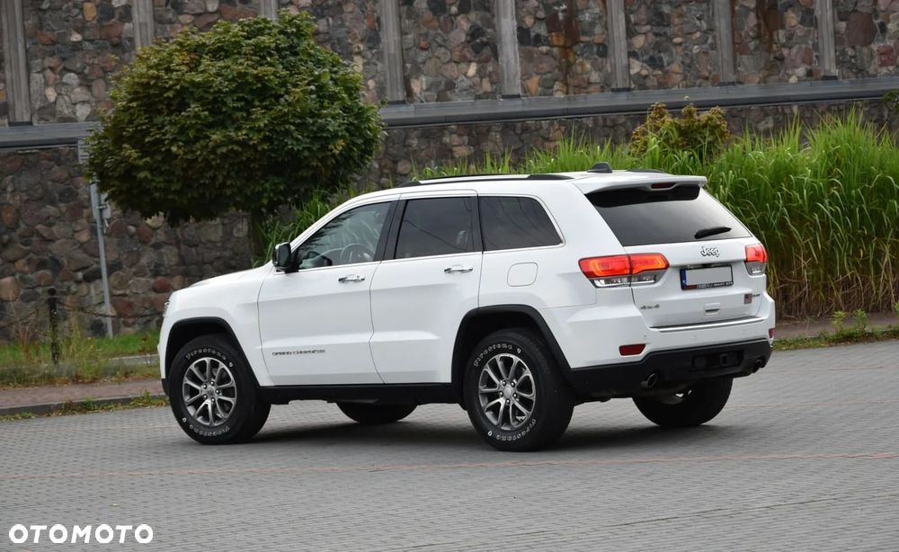 Jeep Grand Cherokee - 13