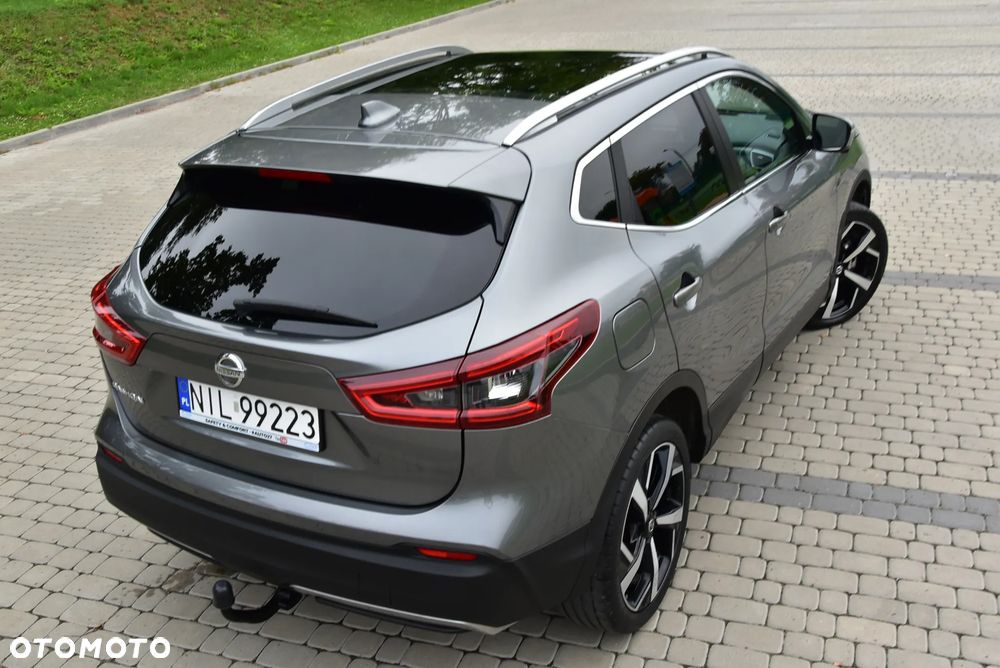 Nissan Qashqai 1.2 DIG-T Xtronic TEKNA+ - 32