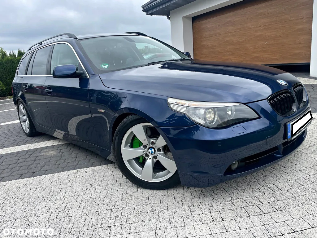 BMW Seria 5 525d Touring - 6