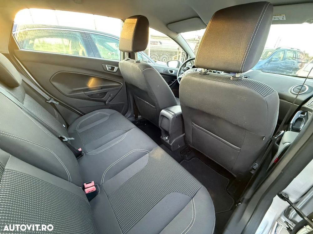 Ford Fiesta 1.5 TDCi Titanium - 6