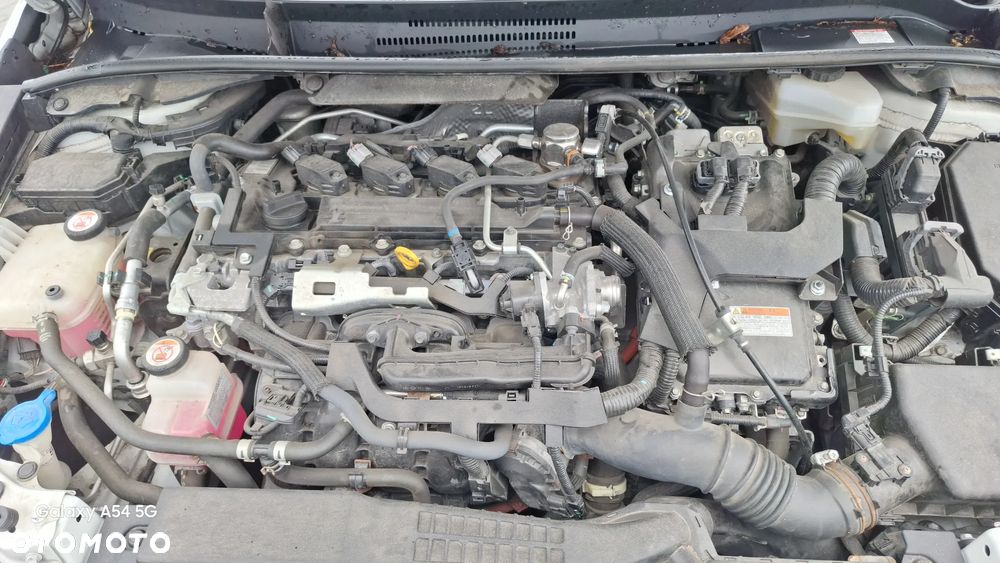 Toyota Corolla 2.0 Hybrid Selection - 17