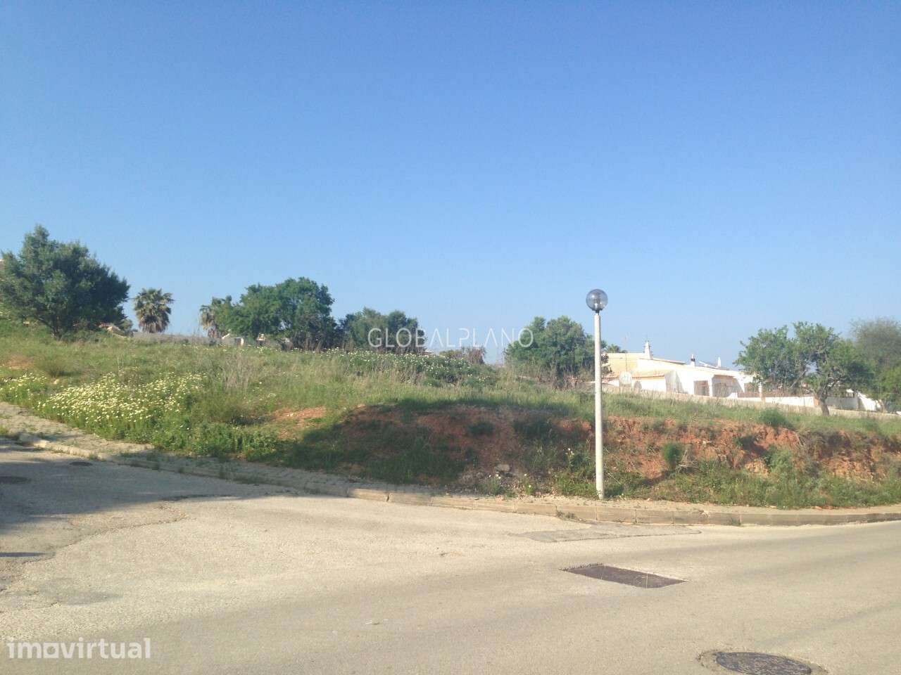 Lote para construção de moradia - Grande imagem: 3/7