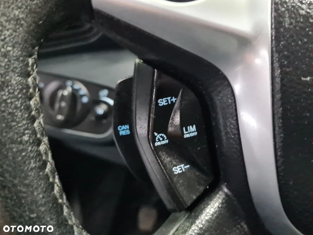 Ford C-MAX - 25