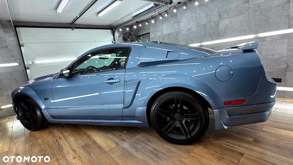 Ford Mustang - 21