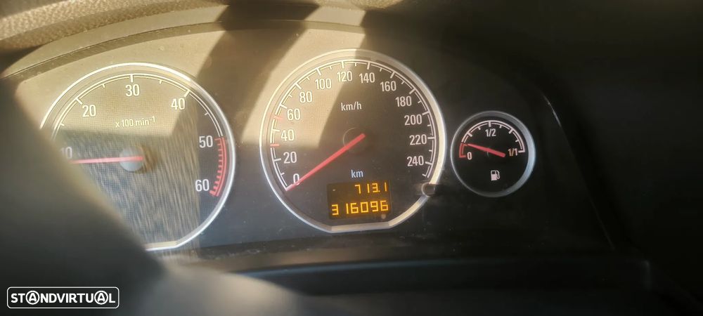 Opel Vectra Caravan 1.9 CDTi Comfort - 7