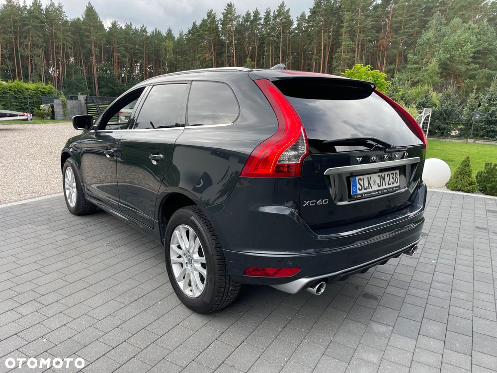 Volvo XC 60 D4 AWD R-Design Kinetic - 6