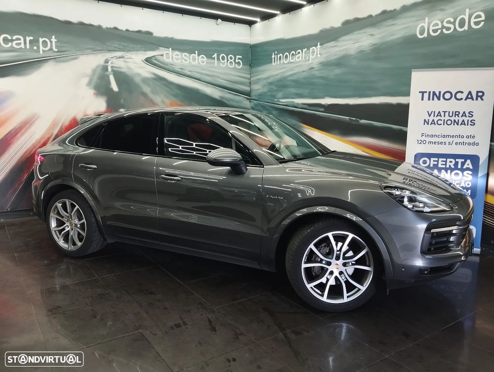 Porsche Cayenne Coupé E-Hybrid - 3