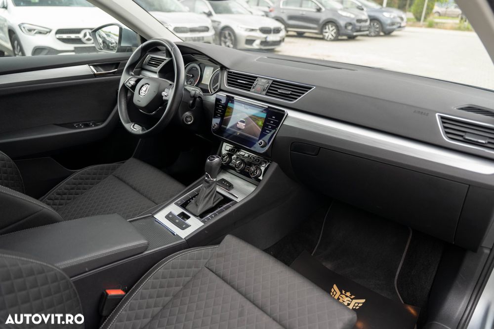 SKODA Superb 2021 — imagine 7