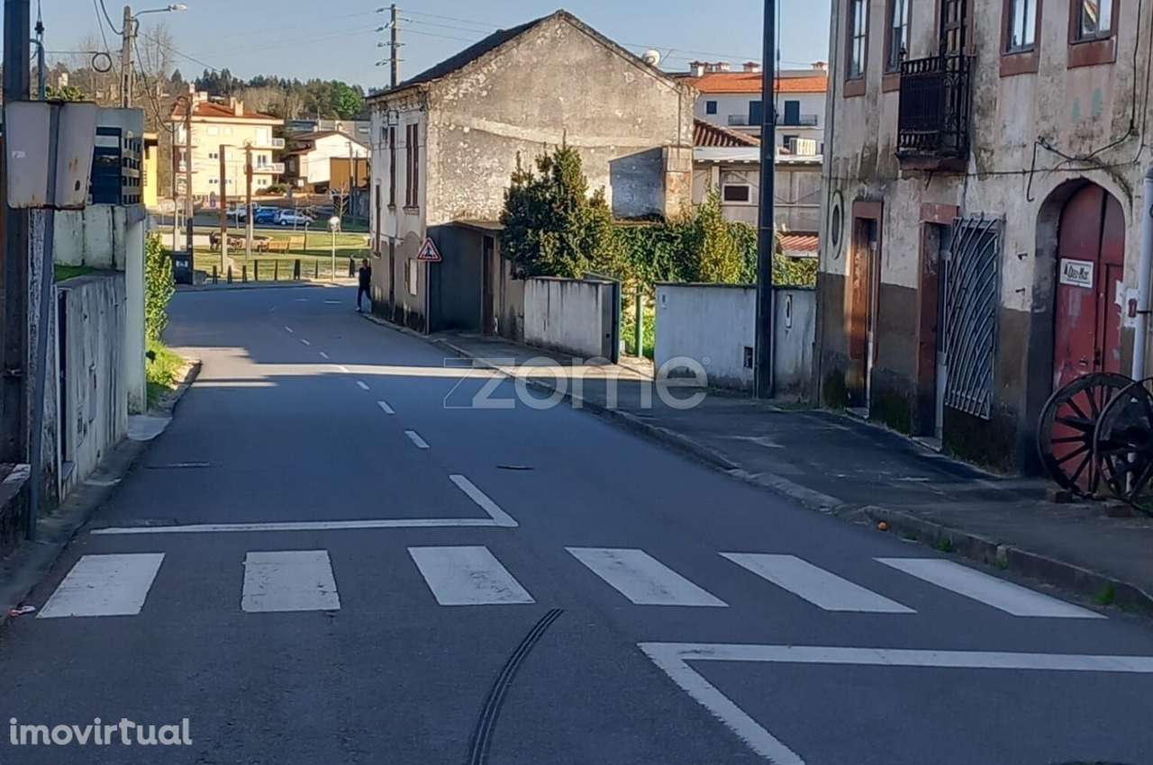 Quer Investir ou é Construtor? Esta é uma oportunidade fantástica - Grande imagem: 4/49