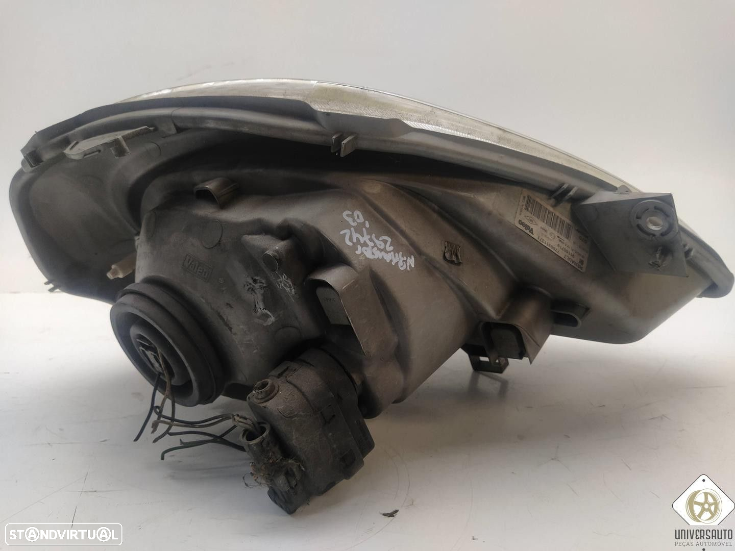 FAROL ESQUERDO NISSAN PRIMASTAR FURGÃO 2003 - 2