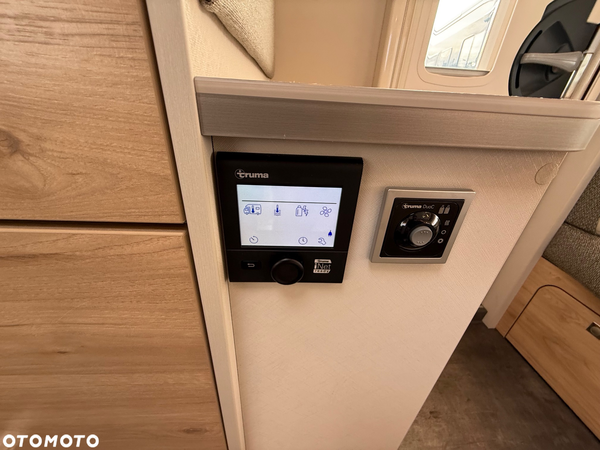 Dethleffs Nomad 730 FKR COMBI 6E Zimowa - 28