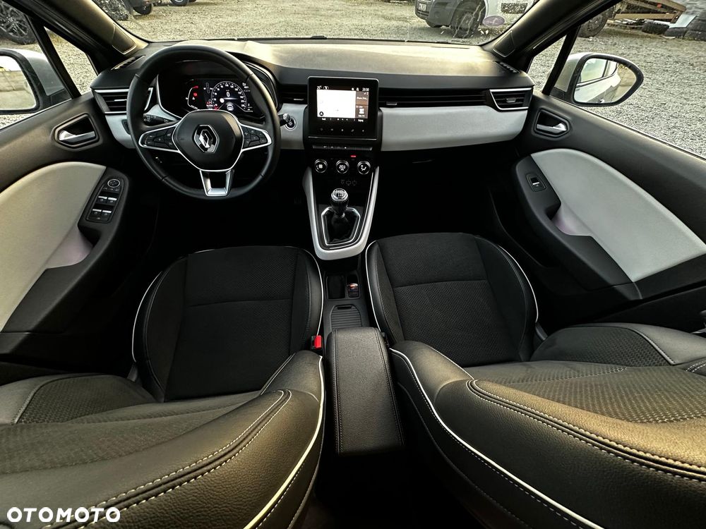 Renault Clio - 5