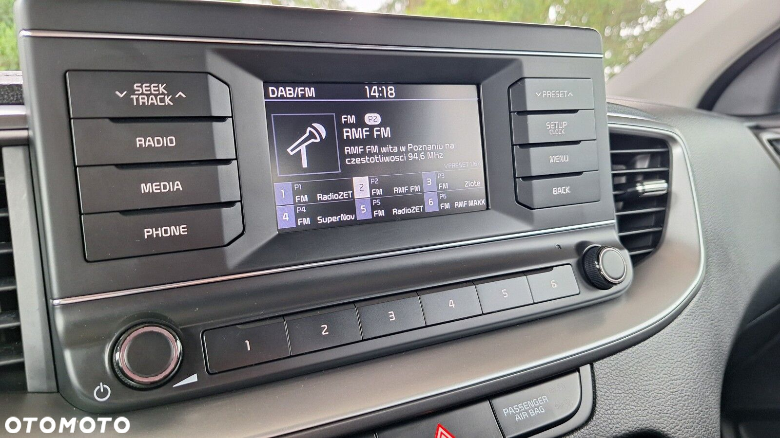 Kia Ceed - 24