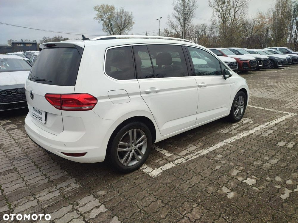 Volkswagen Touran - 19