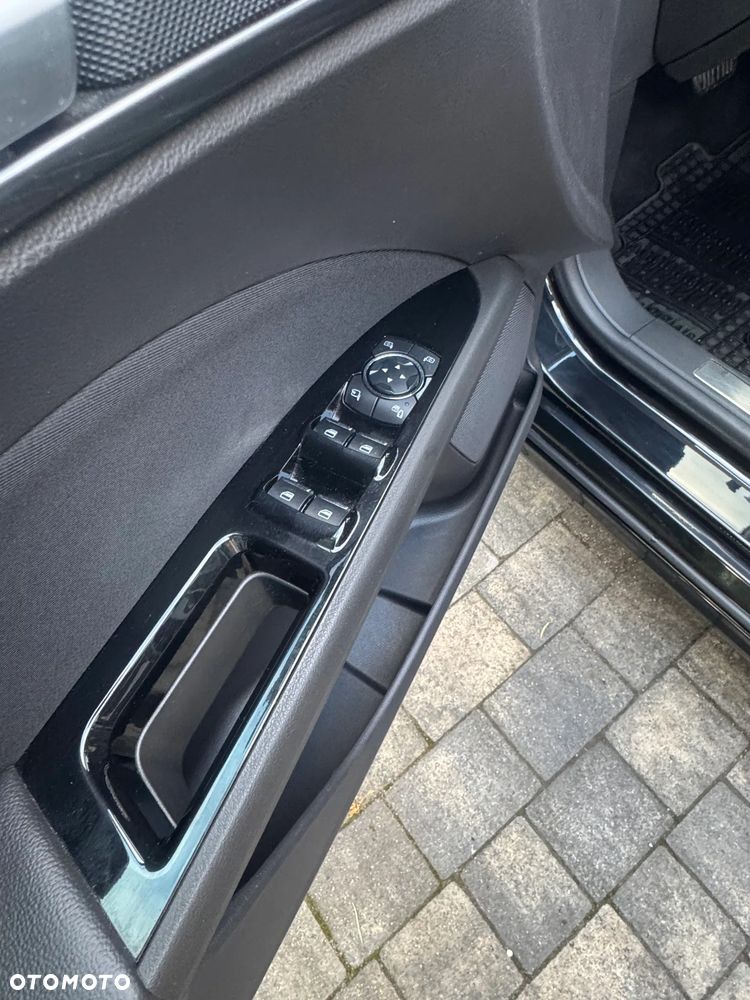 Ford Mondeo - 10