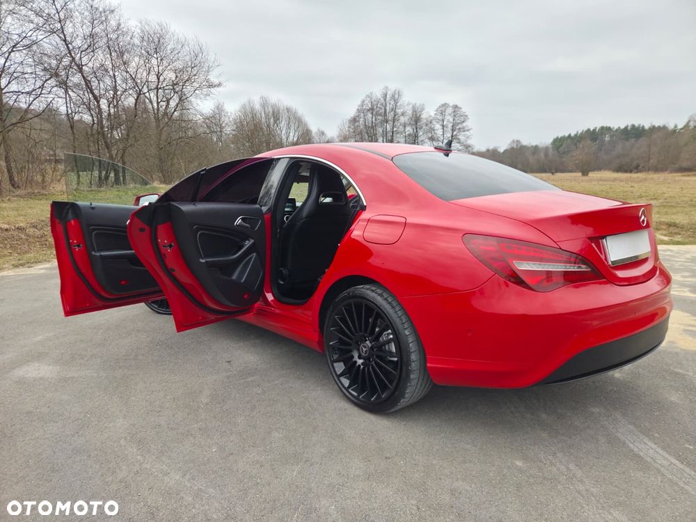 Mercedes-Benz CLA 200 d 7G-DCT Peak Edition - 24