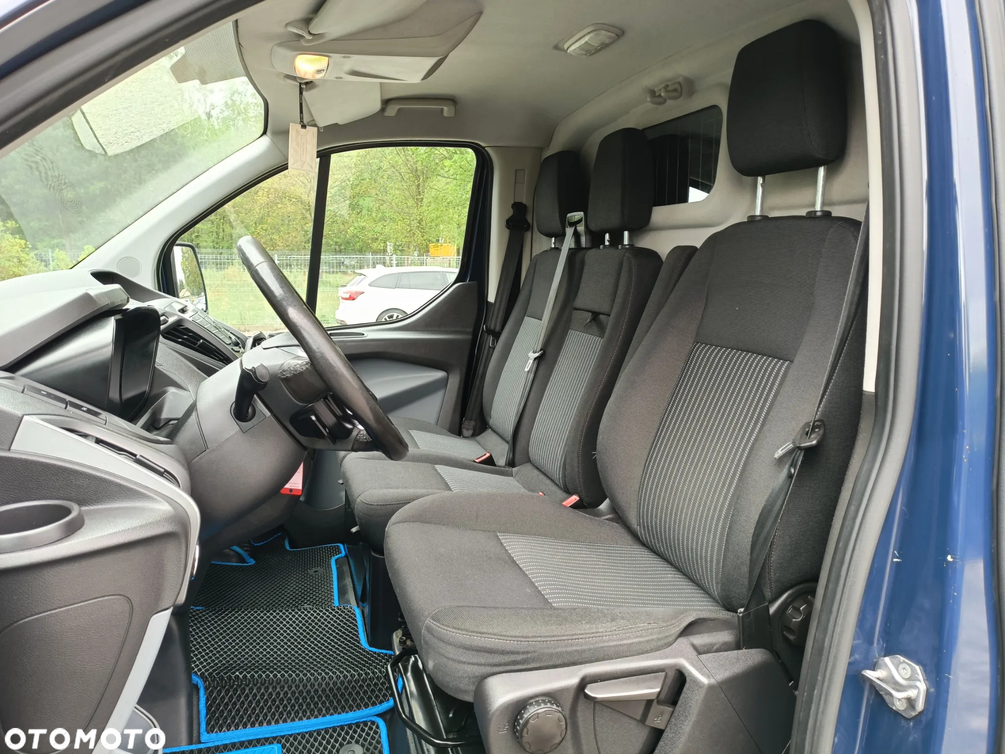 Ford Transit Custom - 13