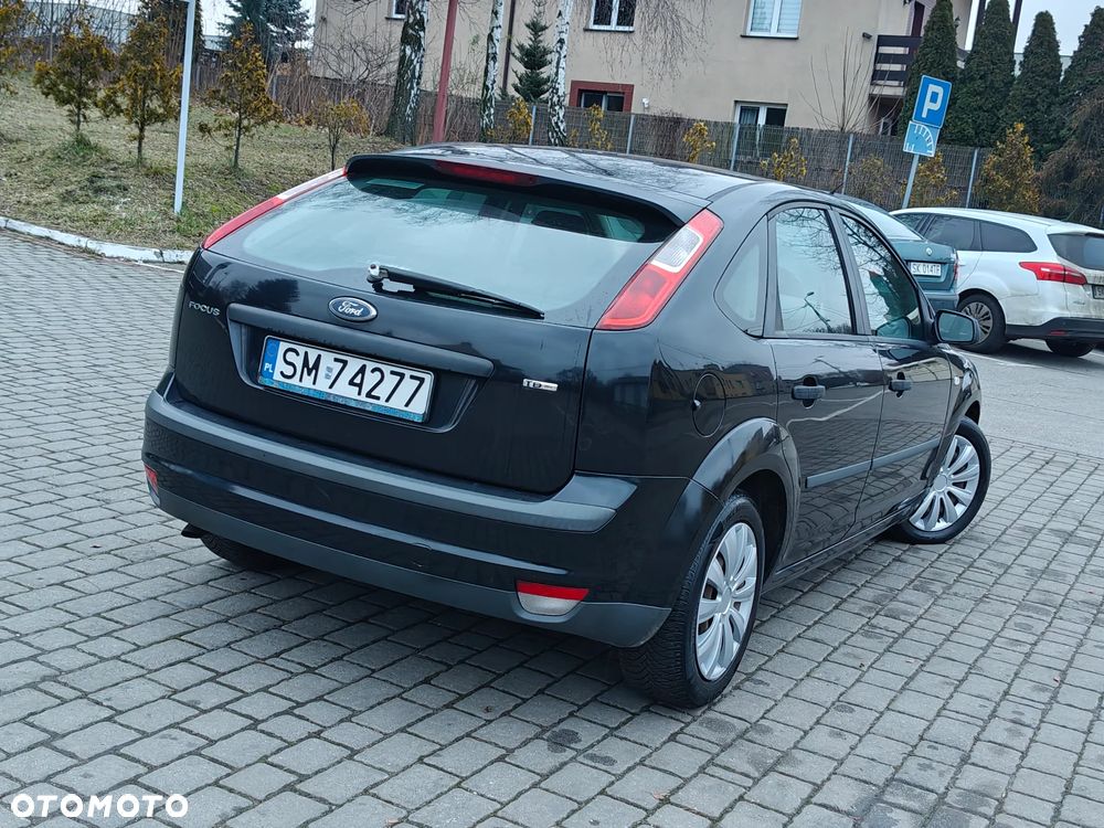 Ford Focus 1.8 TDCi Ambiente - 2