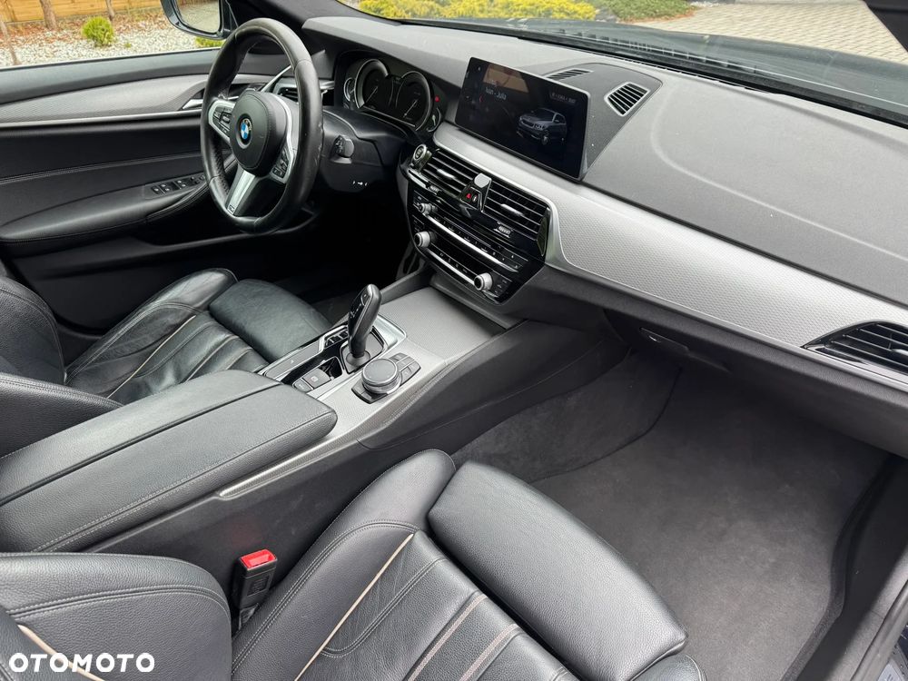BMW Seria 5 520d M Sport Edition - 23