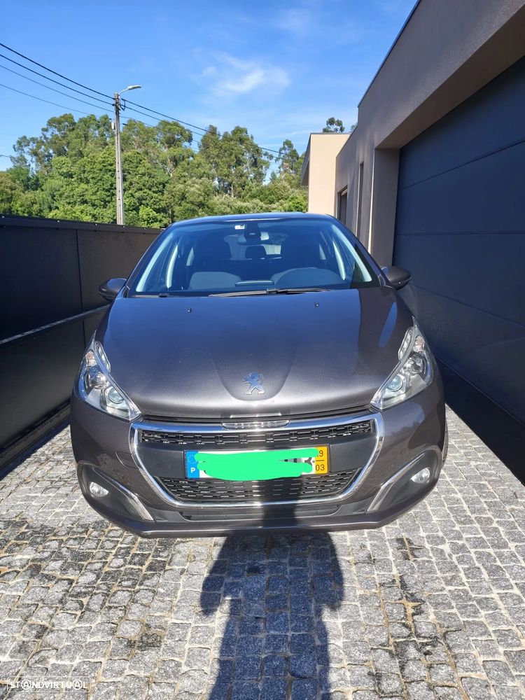 Peugeot 208 1.5 BlueHDi Signature - 1