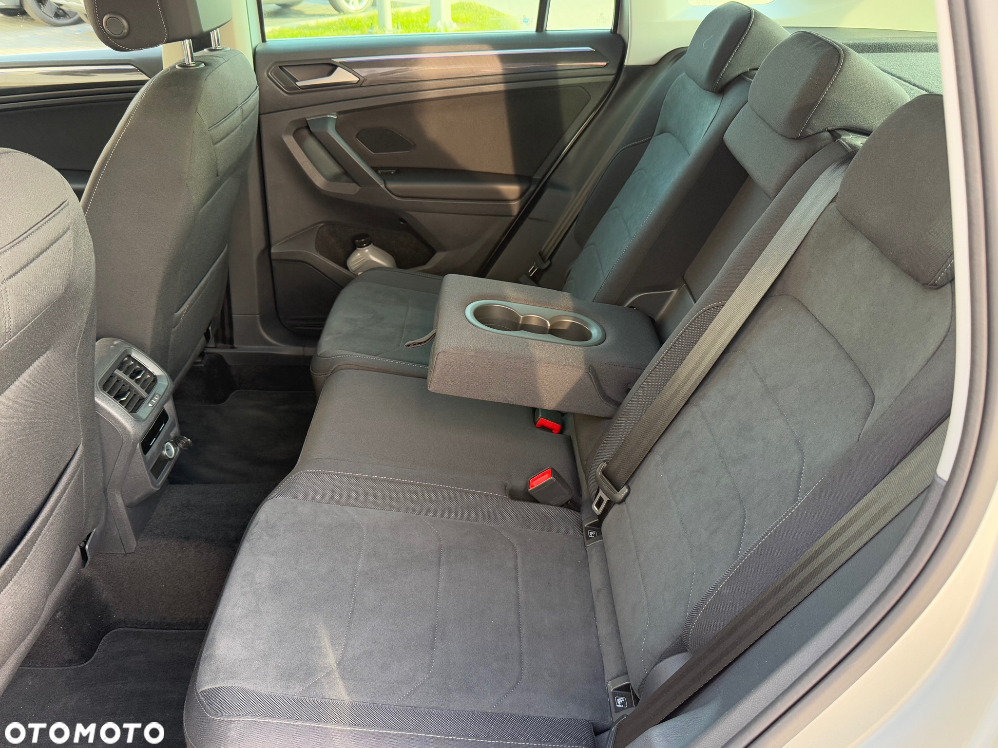 Volkswagen Tiguan 1.5 TSI EVO Elegance DSG - 24