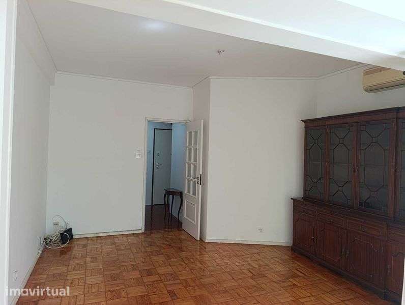 Apartamento T3 Restelo - Grande imagem: 4/12