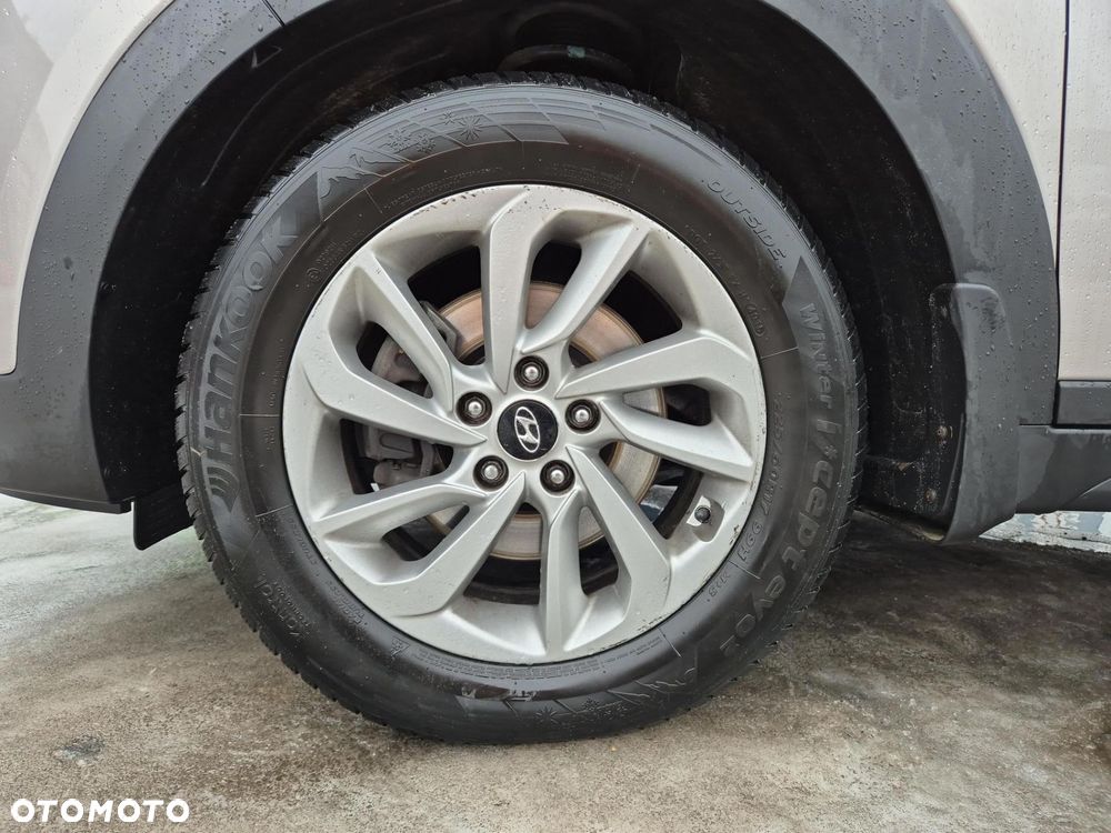 Hyundai Tucson 1.7 CRDI BlueDrive Comfort 2WD - 19