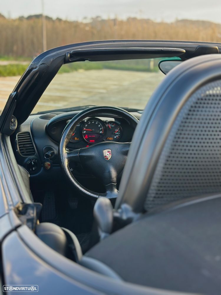Porsche Boxster 2.7 - 12