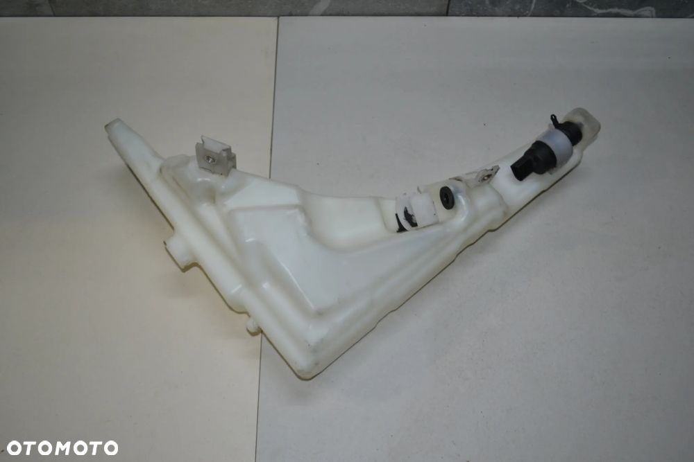 AUDI TT 8J ZBIORNICZEK PŁYNU SPRYSKIWACZY POD XENON 8J0955453C - 1