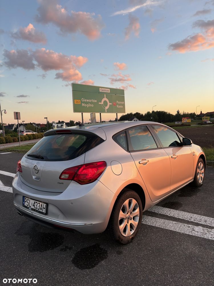 Opel Astra 2.0 CDTI Enjoy - 3