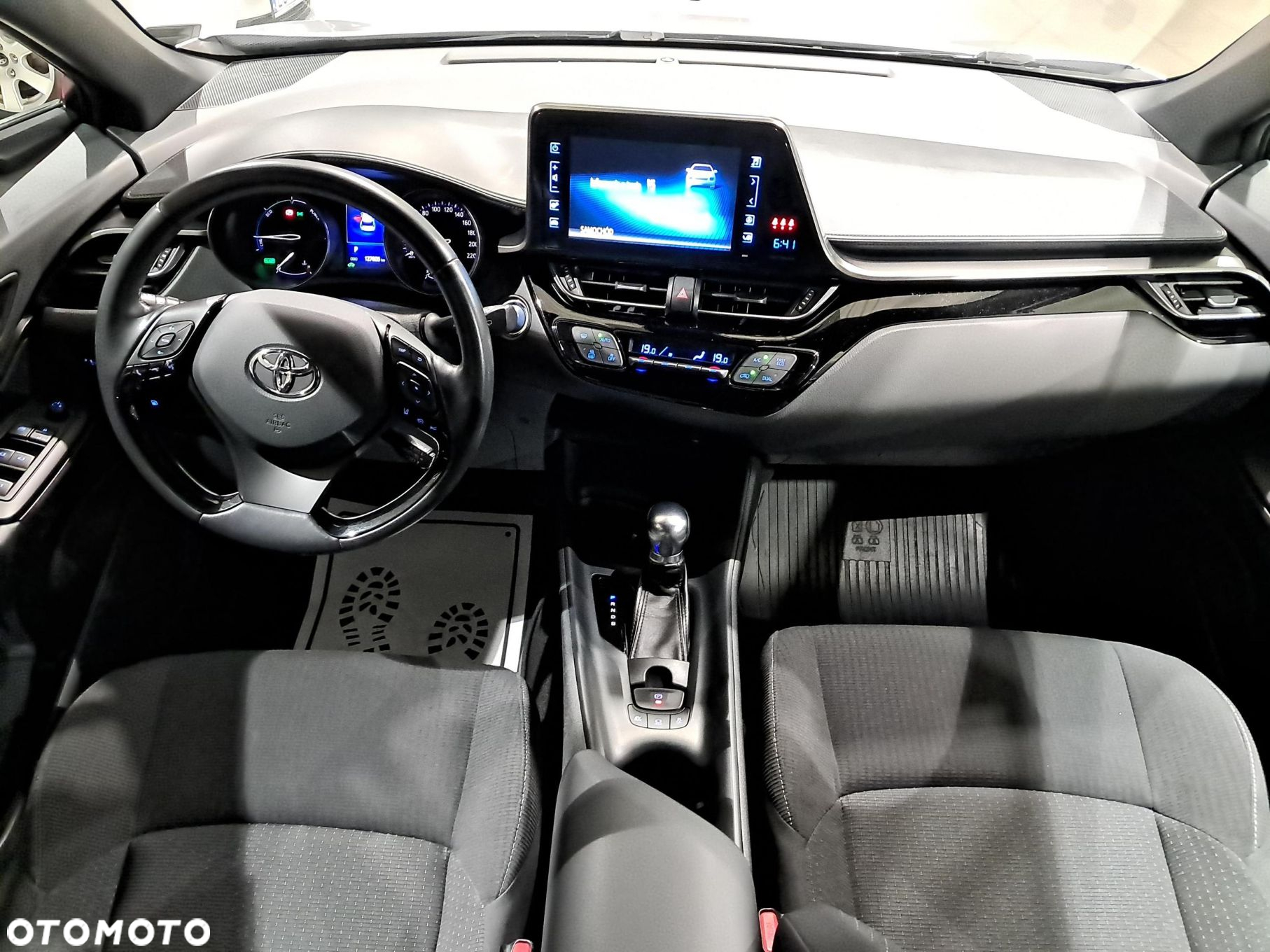 Toyota C-HR 1.8 Hybrid Premium - 12