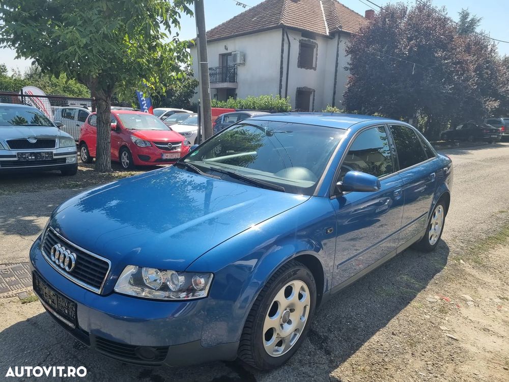 Audi A4 Limuzina - 2