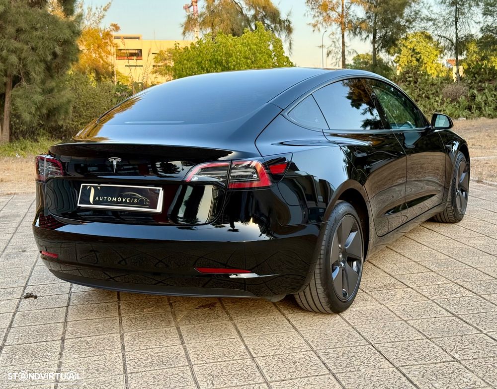Tesla Model 3 Standard Range Plus RWD - 3