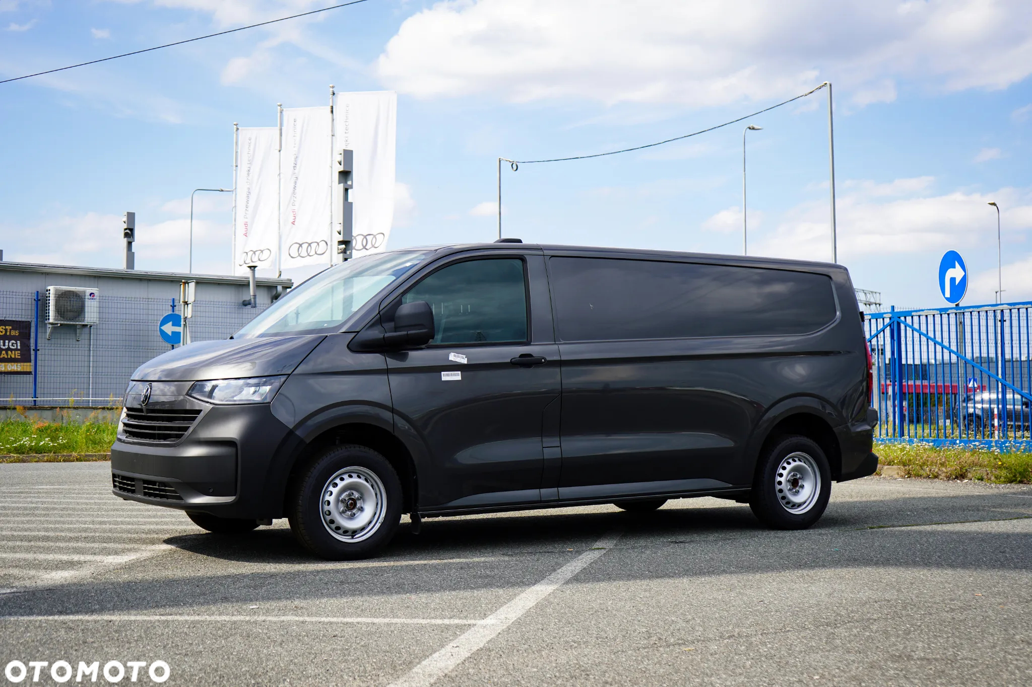 Volkswagen Transporter - 4