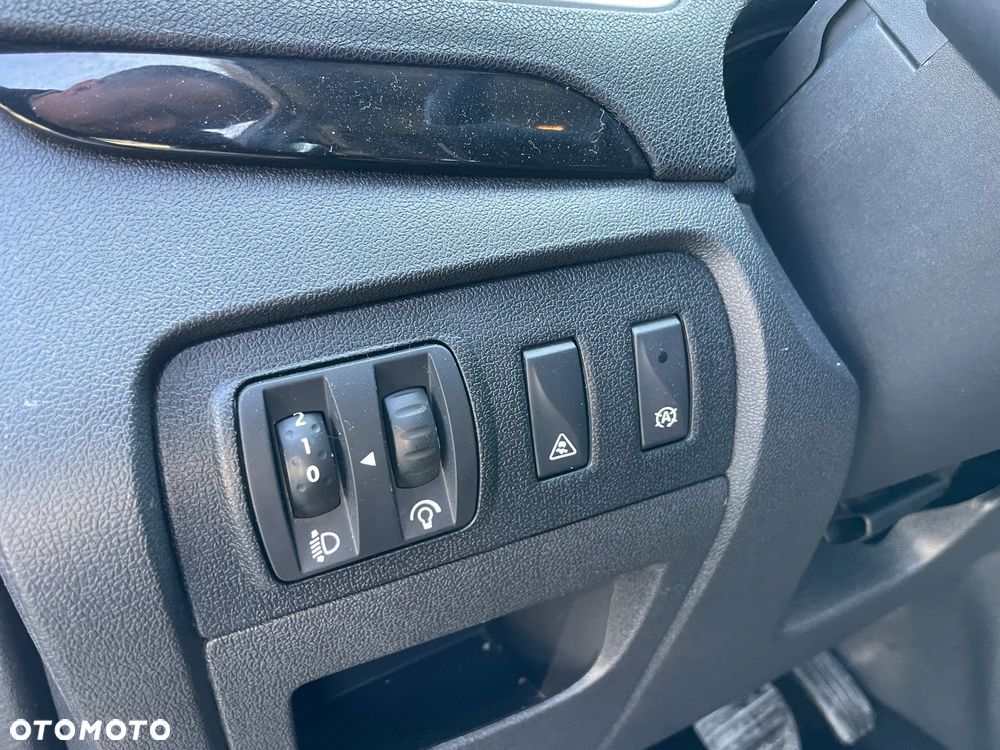 Renault Grand Scenic ENERGY TCe 130 S&S Paris - 18